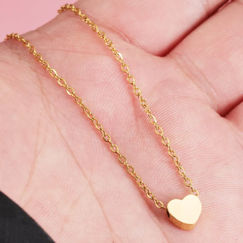 New Minimalist Necklace: Tiny Heart Love Pendant