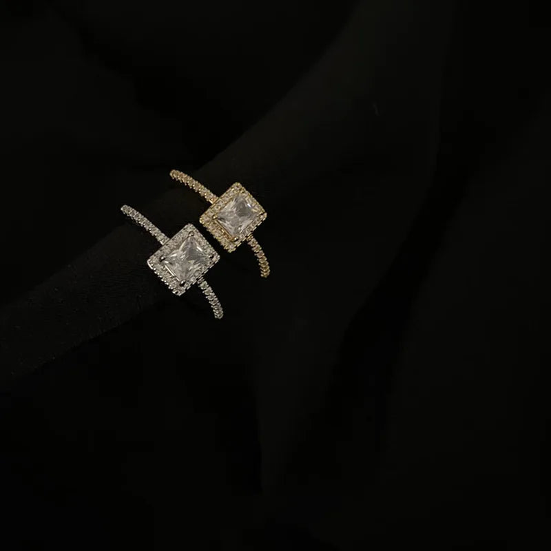Classic Moissanite Chic Ring