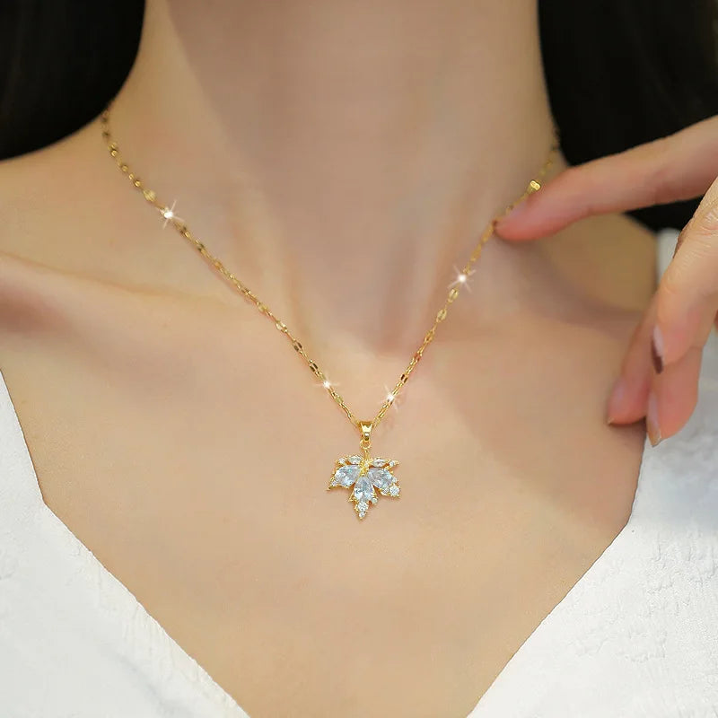 Luxury Chain Earring Maple Leaf